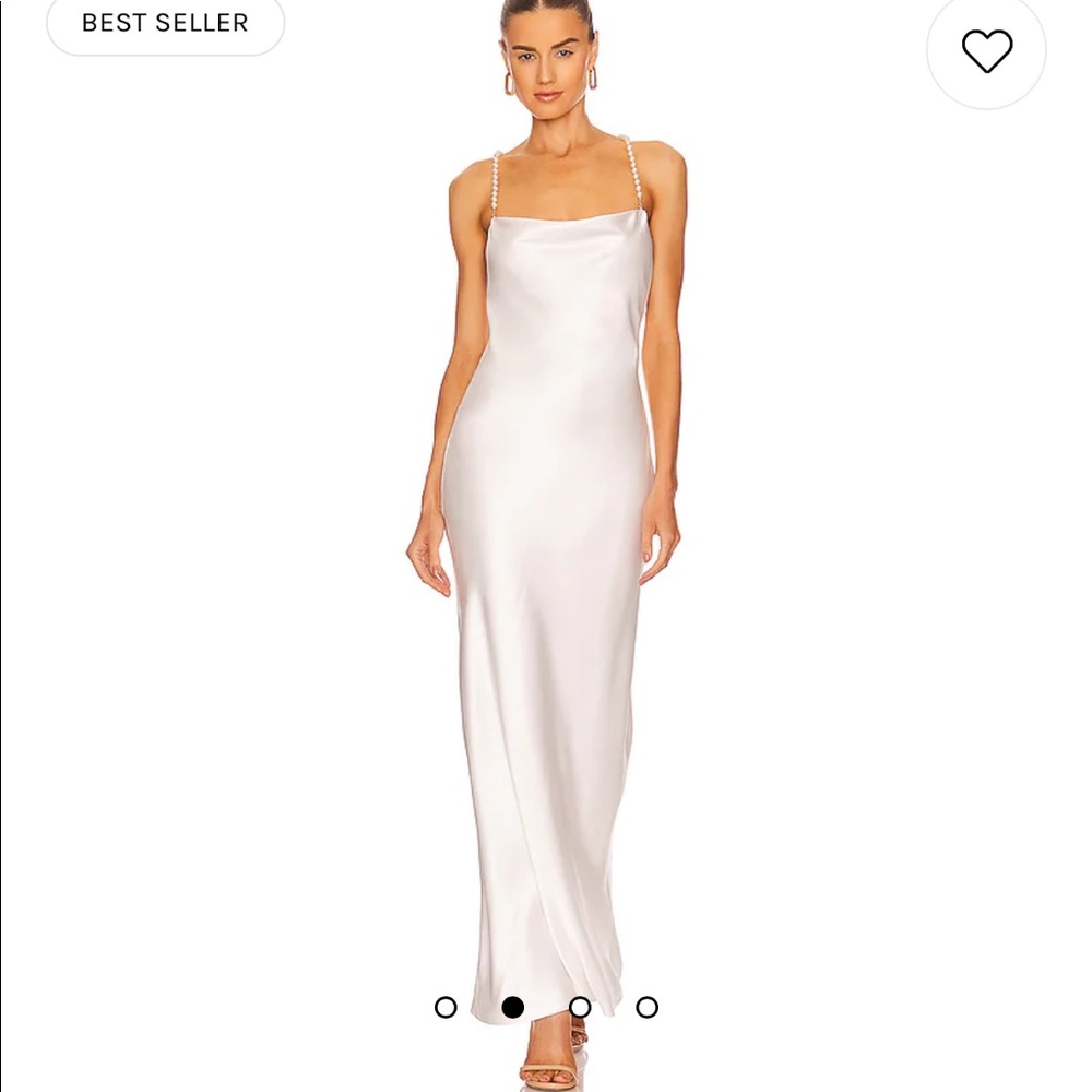 Electra Dress in White
retrofete white silky pearl gown